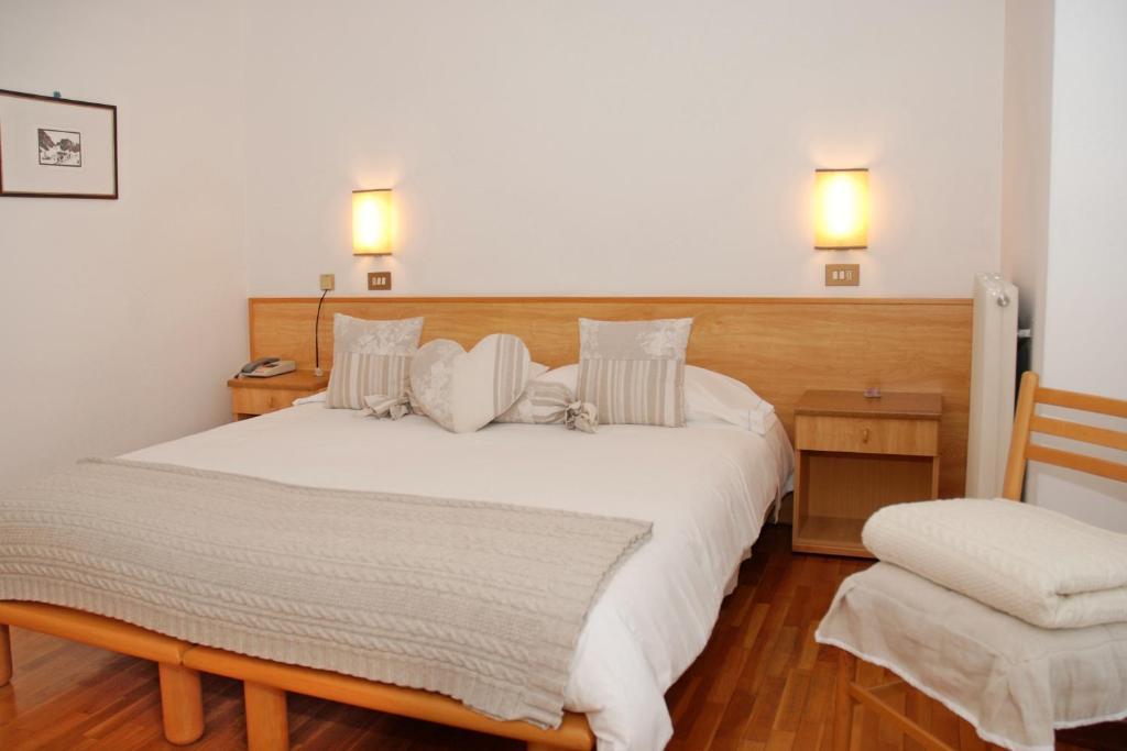 Albergo Centrale Santo Stefano Di Cadore Habitación foto